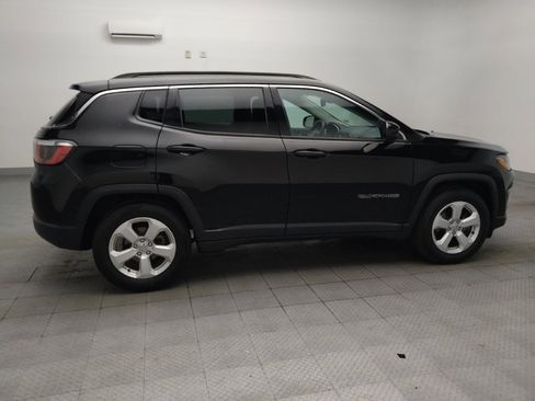 Used 2020 Jeep Compass Latitude FWD image 10