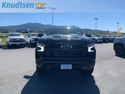 New 2026 Chevrolet Silverado 1500 LT Trail Boss w/ Convenience Package II AWD/4WD image 2