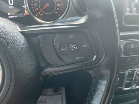 Used 2020 Jeep Gladiator Sport w/ Quick Order Package 24S AWD/4WD image 11