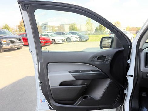 Used 2018 Chevrolet Colorado W/T w/ WT Convenience Package image 15