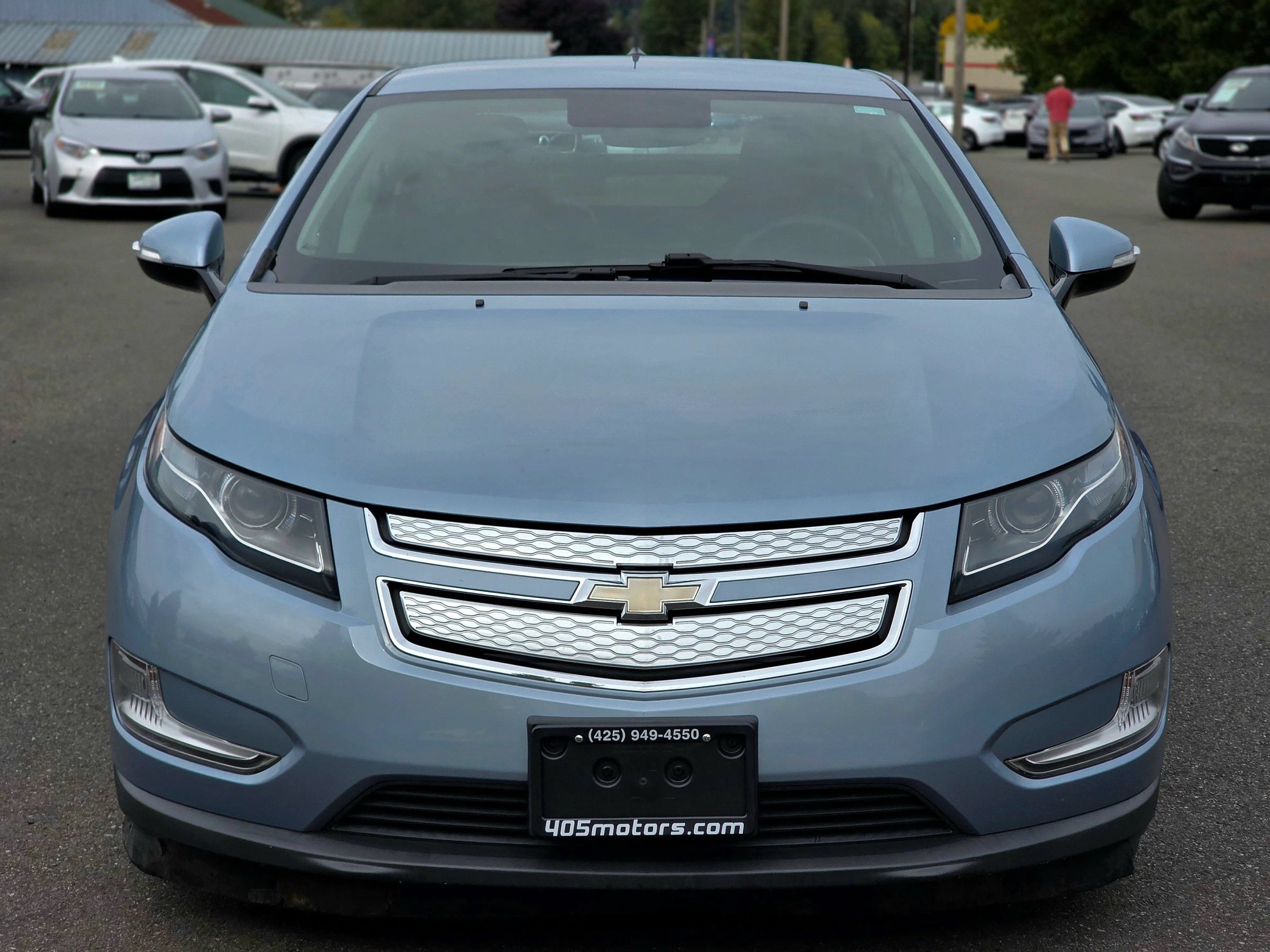 Used 2013 Chevrolet Volt FWD image 3
