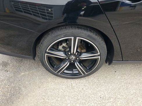 Used 2024 Honda Accord Sport image 7