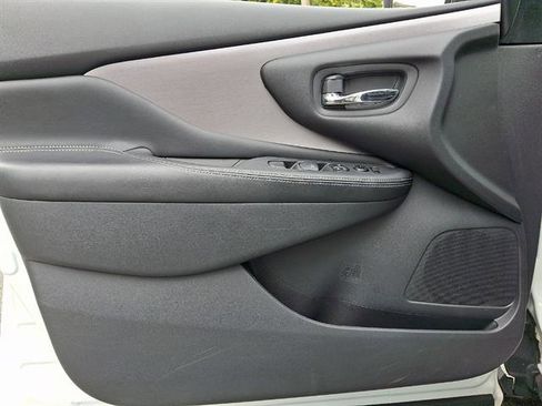 Certified 2024 Nissan Murano SV w/ SV Midnight Edition Package AWD/4WD image 13