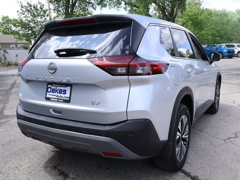 Used 2023 Nissan Rogue SV FWD image 8
