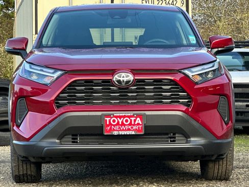 New 2025 Toyota RAV4 LE image 3