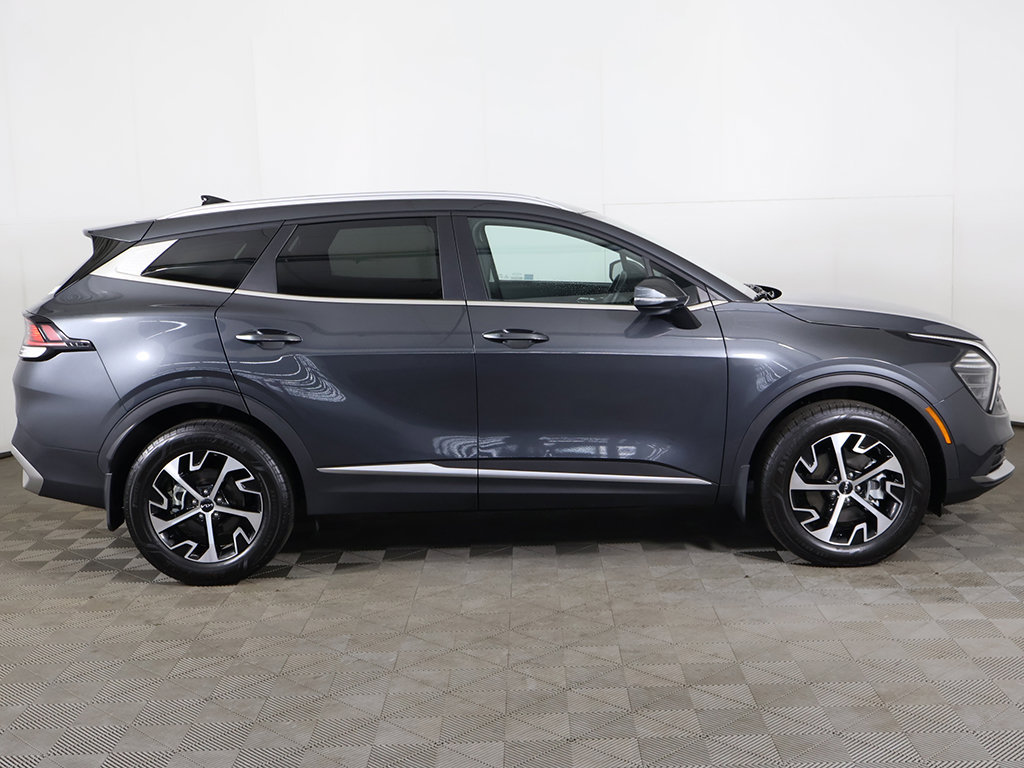 Used 2024 Kia Sportage EX AWD/4WD image 18