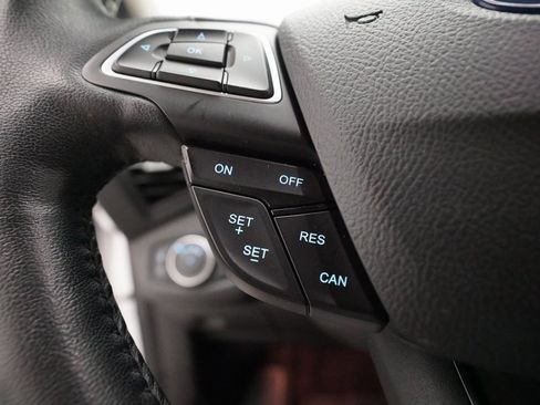 Used 2019 Ford Escape SEL image 20