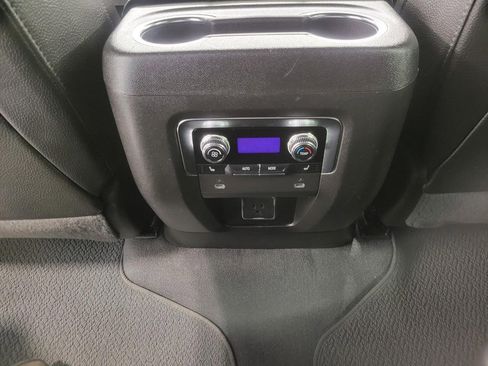 Used 2022 GMC Yukon XL Denali image 22