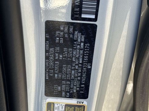 New 2026 Kia Carnival EX FWD image 50