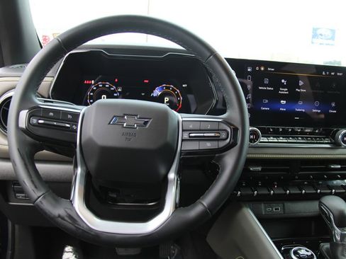 Certified 2024 Chevrolet Colorado ZR2 w/ ZR2 Bison Edition image 14