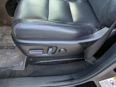 Used 2017 Toyota Sienna SE FWD image 22