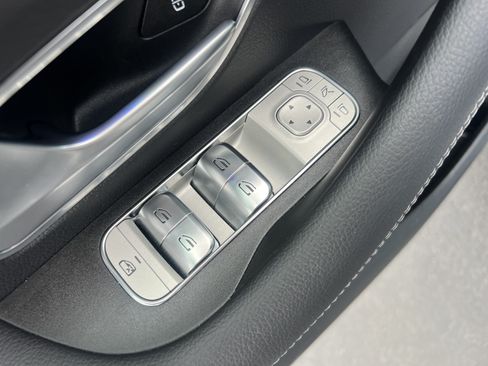 Certified 2025 Mercedes-Benz GLE 350 4MATIC image 15