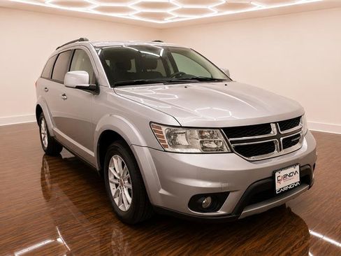 Used 2016 Dodge Journey SXT w/ Comfort/Convenience Group FWD image 10