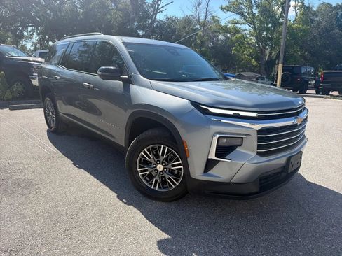 Used 2024 Chevrolet Traverse LT AWD/4WD image 6
