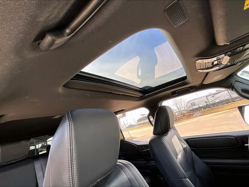 Used 2025 Toyota Land Cruiser image 13