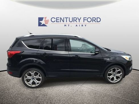 Used 2019 Ford Escape Titanium AWD/4WD image 2