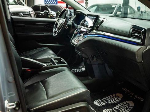Used 2023 Honda Odyssey Elite image 14