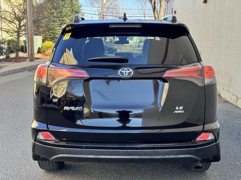 Used 2017 Toyota RAV4 LE image 11