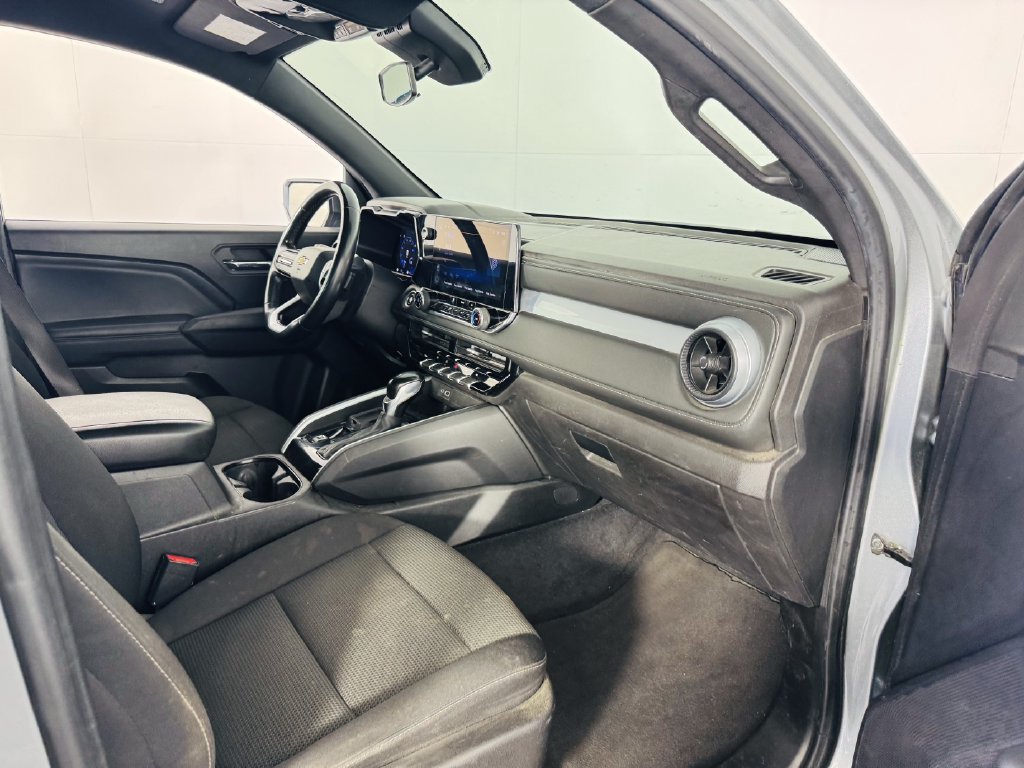 Used 2024 Chevrolet Colorado LT RWD image 28