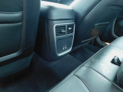 Used 2021 Chrysler 300 Touring L image 20