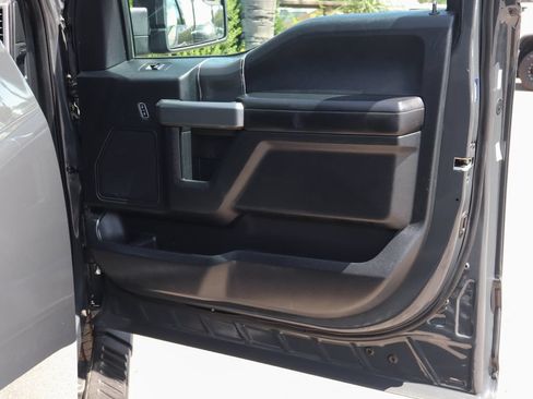 Used 2017 Ford F150 XLT w/ Equipment Group 302A Luxury AWD/4WD image 46