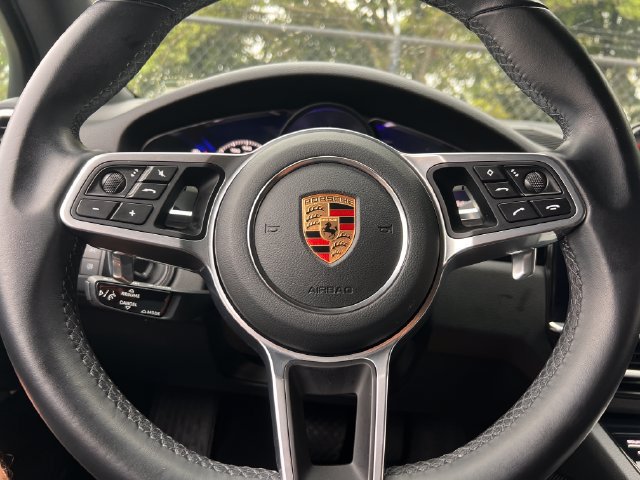 Used 2023 Porsche Cayenne AWD/4WD image 23