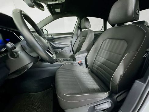 Used 2022 Volkswagen Jetta Sport image 12