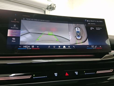 New 2026 BMW 530i xDrive w/ M Sport Package AWD/4WD image 23