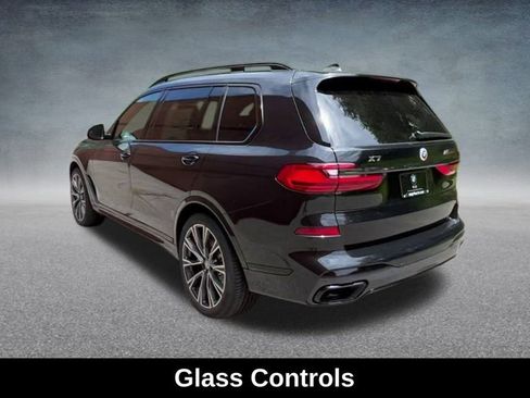 Used 2022 BMW X7 M50i image 22