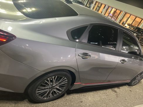 Used 2022 Kia Forte GT-Line w/ GT-Line Technology Package image 7