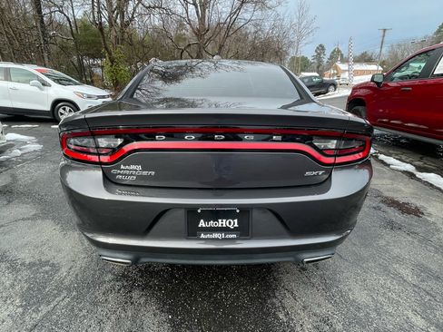 Used 2016 Dodge Charger SXT image 7