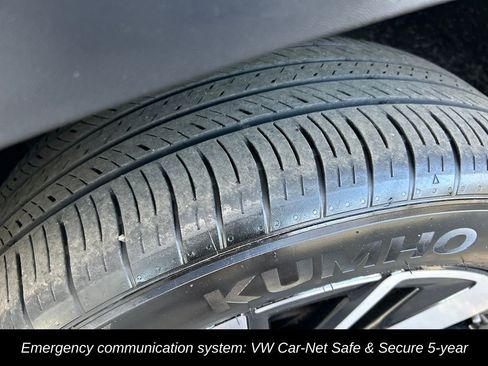 Used 2025 Volkswagen Atlas SE image 10