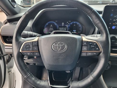 Certified 2024 Toyota Grand Highlander AWD Hybrid image 9
