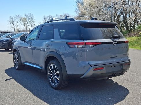 New 2026 Nissan Pathfinder Platinum w/ Cargo Package AWD/4WD image 3