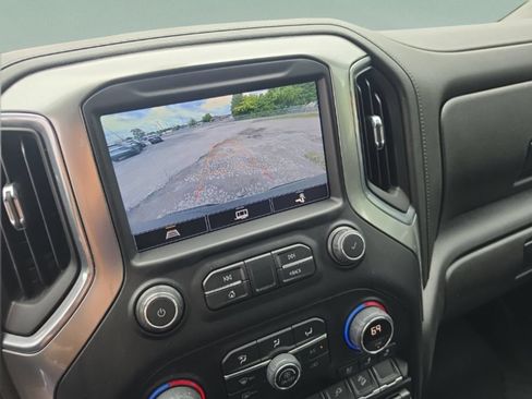 Used 2021 Chevrolet Silverado 1500 LTZ AWD/4WD image 26