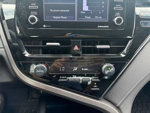 Used 2021 Toyota Camry SE AWD/4WD image 16