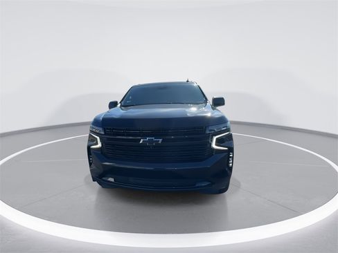 Used 2023 Chevrolet Suburban RST image 3