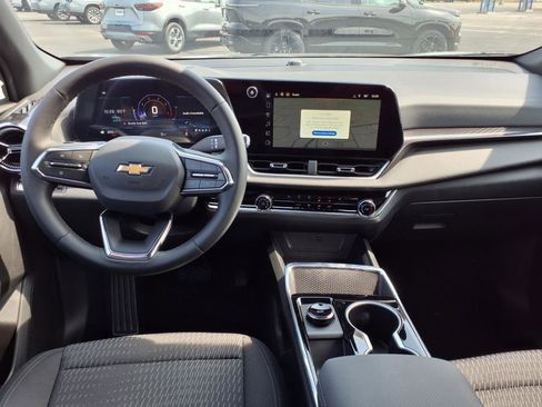 New 2026 Chevrolet Equinox LT image 13