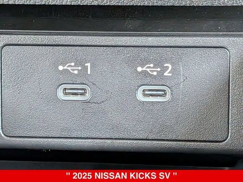 Certified 2025 Nissan Kicks SV w/ SV Premium Package AWD/4WD image 28