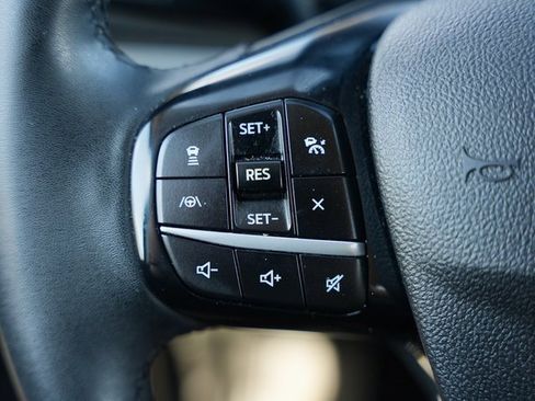 Used 2022 Ford Escape Titanium image 17