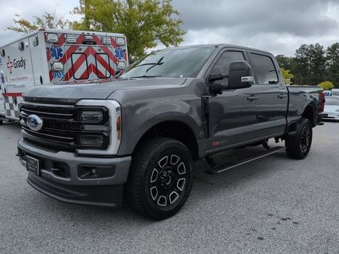 Used 2025 Ford F350 Platinum w/ FX4 Off-Road Package AWD/4WD image 6