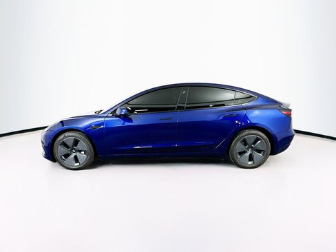 Used 2023 Tesla Model 3 Standard Range image 4