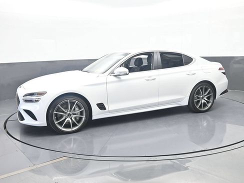 Used 2025 Genesis G70 2.5T RWD image 2