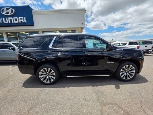 Used 2025 Chevrolet Tahoe High Country AWD/4WD image 8