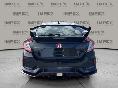 Used 2018 Honda Civic Type R image 4