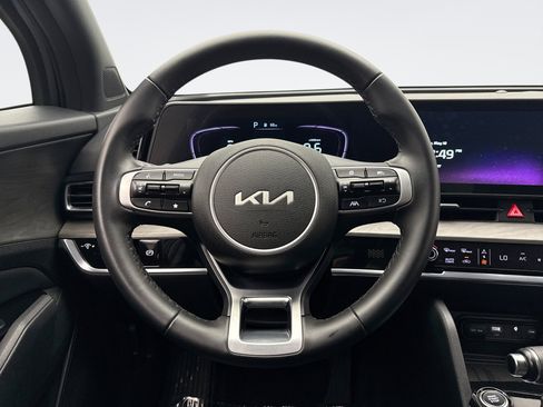 Used 2023 Kia Sportage X-Line AWD/4WD image 12