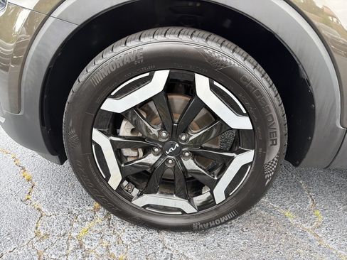 Used 2023 Kia Telluride S w/ S Sunroof Package AWD/4WD image 9