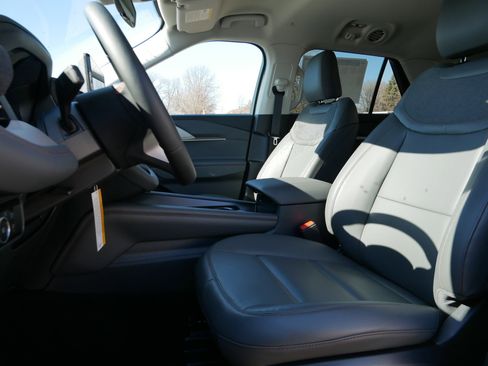 New 2026 Ford Explorer Active w/ Active Comfort Package image 5