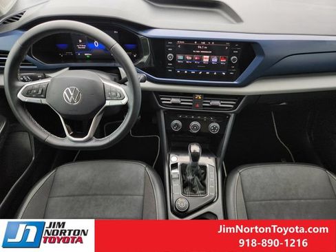 Used 2023 Volkswagen Taos SE w/ Panoramic Sunroof Package AWD/4WD image 26