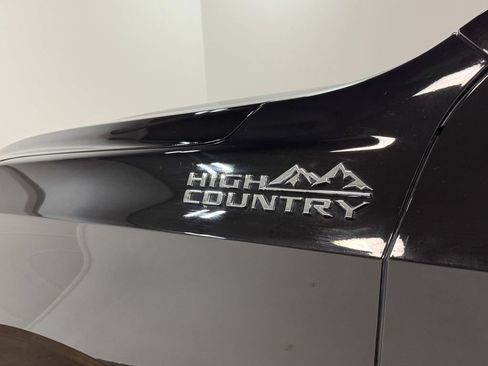 Used 2023 Chevrolet Tahoe High Country AWD/4WD image 53